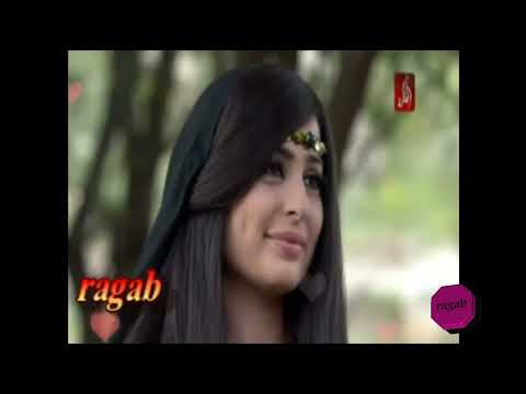 لابسة العباية السودة وعينيك حلوة وسودة دا غرامه قتال والعشق حلال ويلي ويلي من عيونه يابا