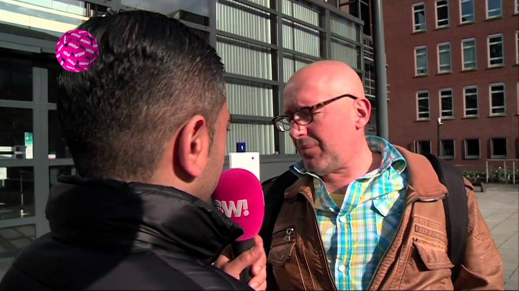 Pownews, 11 april 2014: Complotgekkies bij Demmink-proces