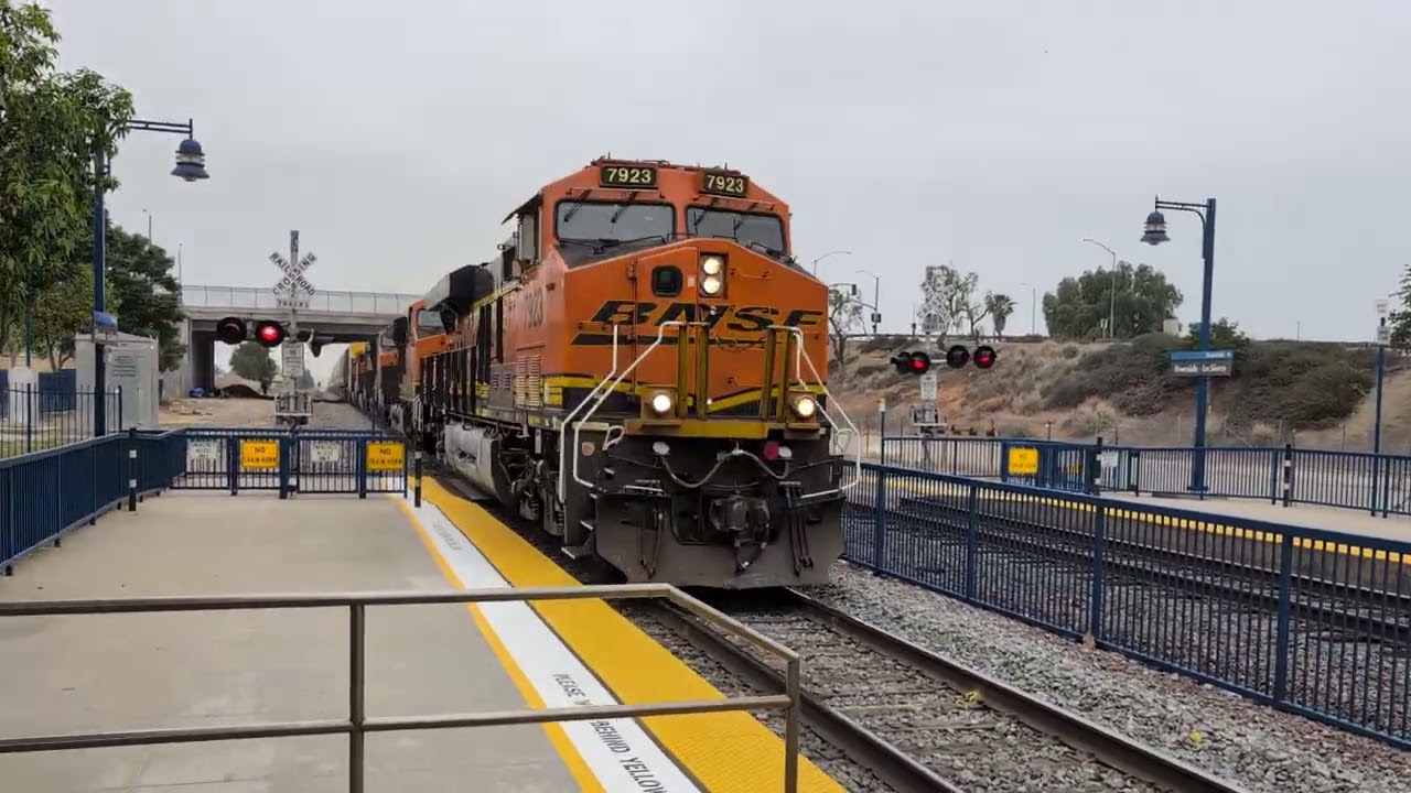 BNSF Intermodal heading to Barstow yard