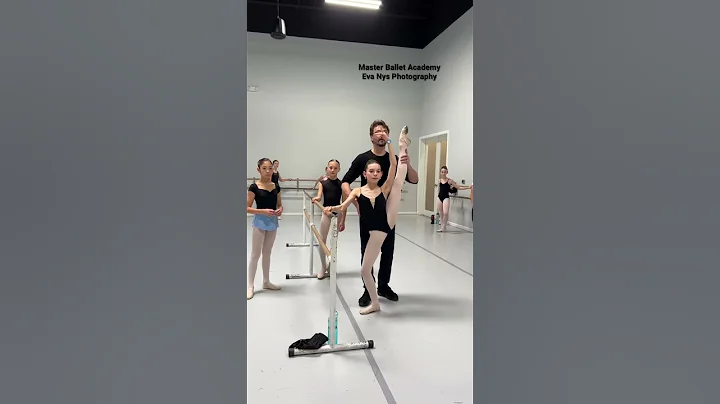ballet teacher fixing technique 💯🩰✨ #ballet #balletteacher #balletclass #balletworld #balletpost - DayDayNews