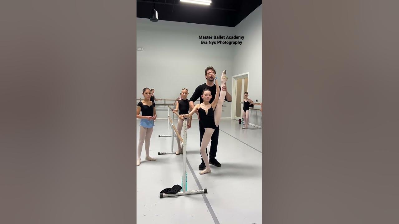 ballet teacher fixing technique 💯🩰✨ #ballet #balletteacher #balletclass #balletworld #balletpost