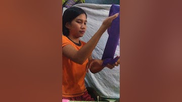 Arm or leg wound using triangular bandage