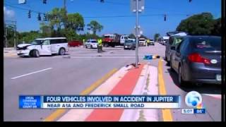 4 vehicle-crash in Jupiter