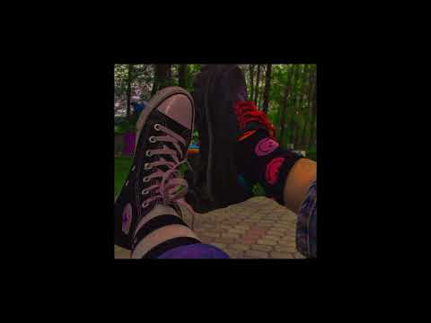 Clairo Pretty Girl Slowed Echo 