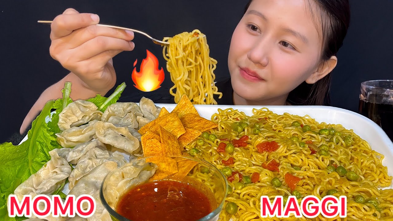 Indian🇮🇳Style MAGGI MASALA🔥AND MOMO🥟 || INDIAN STREET FOOD || MUKBANG 