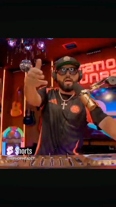 ALEX SENSATION, BAD BUNNY (CHAMBEA)