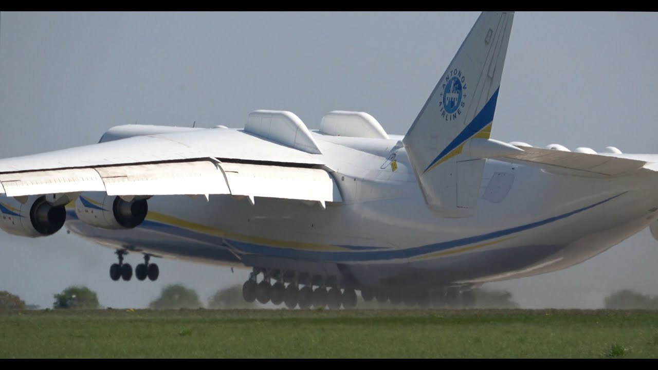 世界最大級の飛行機の仰天離陸史！