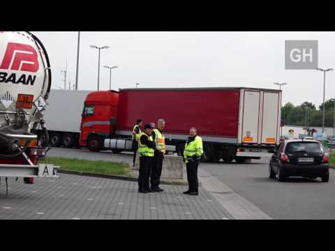 Video: Vrachtwagens Kunnen Opladen Op De Duitse Snelwegen