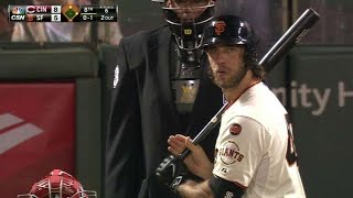 CIN@SF: Bumgarner pinch-hits vs. Chapman, takes walk