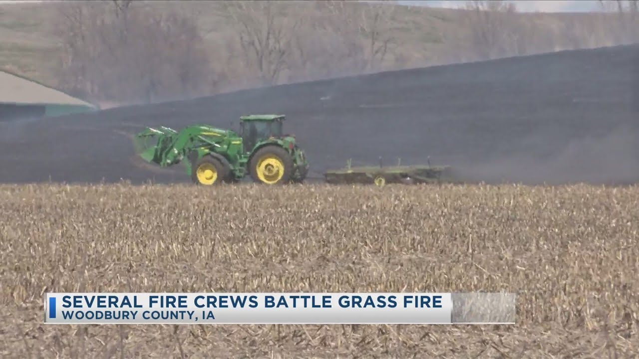 Several Fire Crews Battle Grass Fire - YouTube