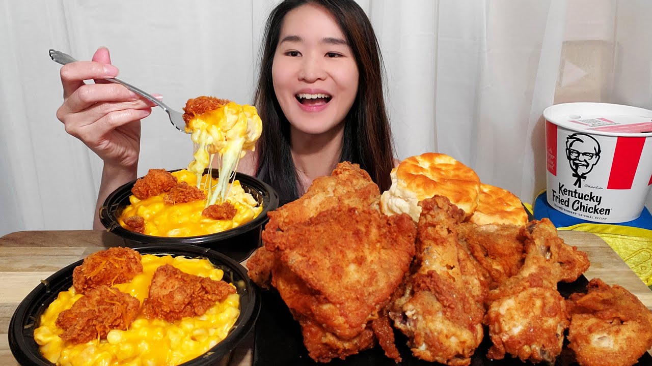 KFC's Absolutely Delicious Mac N' Cheese w/ Nuggets! Original Recipe Fried Chicken - Mukbang ASMR