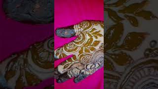 bold leaves mehandi design ☘️🌸💝.... @heena_by_nemat_ #mehandidesign #bhagalpur #viral #viralsong