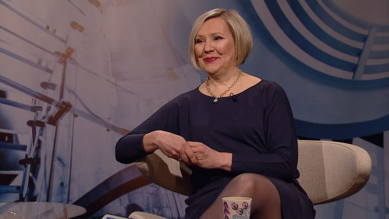 Astu tarinaan - Sari Savela