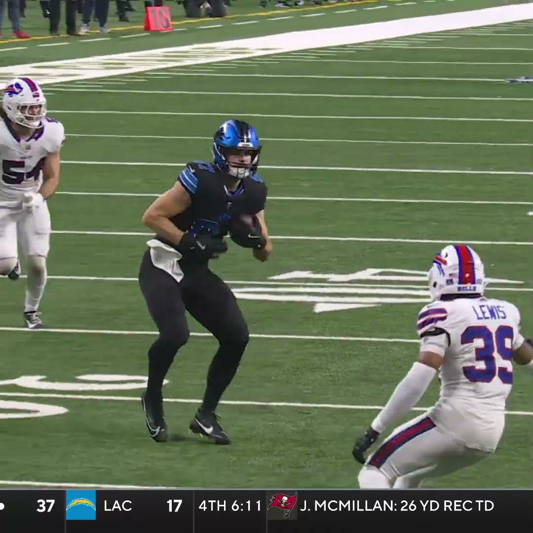 Sam LaPorta catches for a 31-yard Gain vs. Buffalo Bills