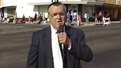 The 28th Annual Toyland Parade with Fred Hosler (1...