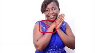 DORCAS APPIAH PERFORM KYERE ME WO KWAN IN TEARS ON STAGE!!!!