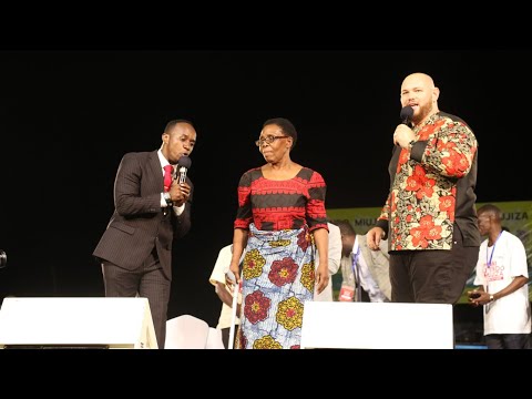 Video: Mazoezi Ya Kufanya Kazi Na Kukataa Kwa Upendo. 