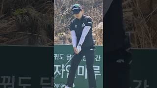 [Golf] 앞으로 정규투어를 이끌고갈 기대주 김연희프로(22세 171cm 아마노코리아) 티샷