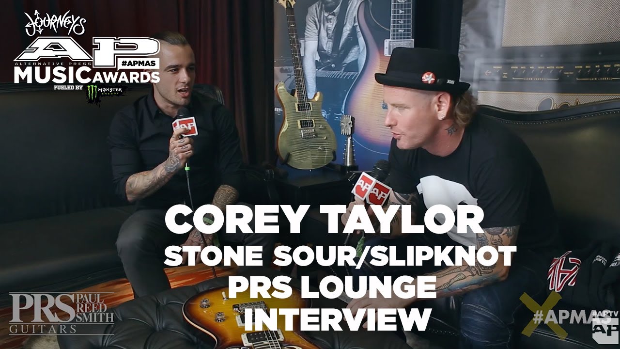 Corey Taylor Covers 'SpongeBob SquarePants' Theme at Solo Show