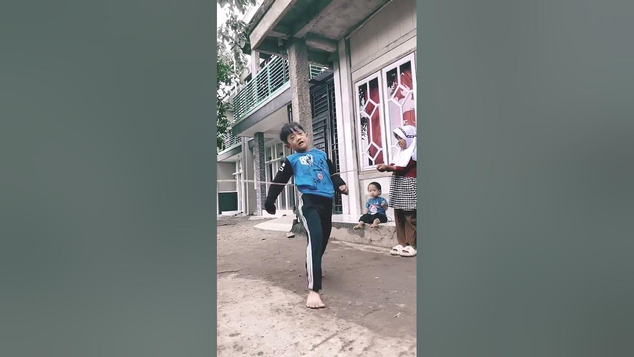 keren bisa lompat tinggi keren bisa lompat tinggi