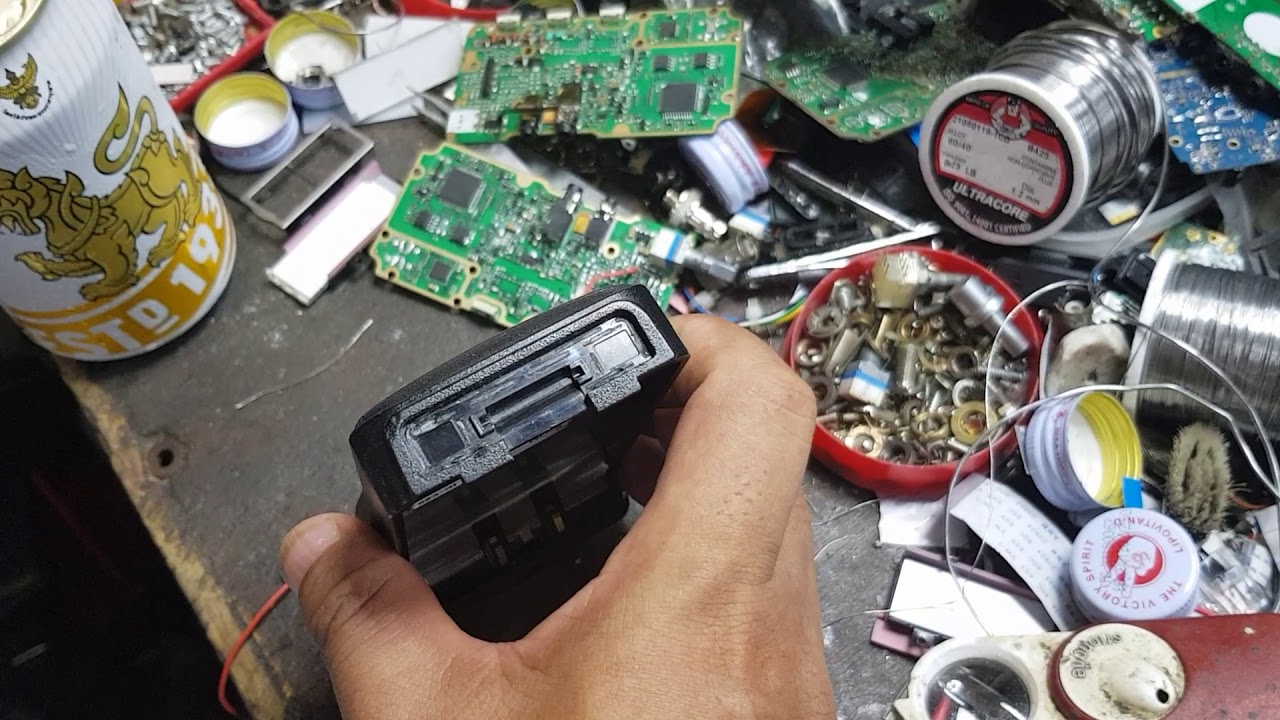 วิธีเปลียนล็อคแบตเตอรี่  icom 80E 80T G80 80FX
