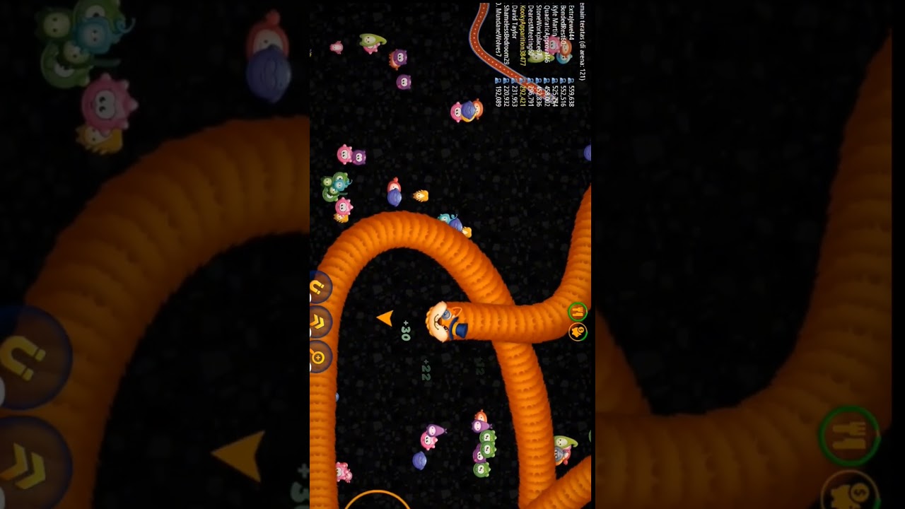 "Fighting Chaos in Worms Zone: Navigate Dangers and Achieve Victory!"