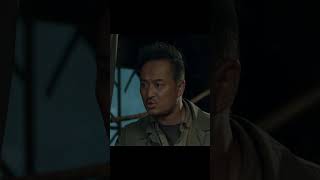 movie film youtube A Giant Python Appeared In Front Of The Man