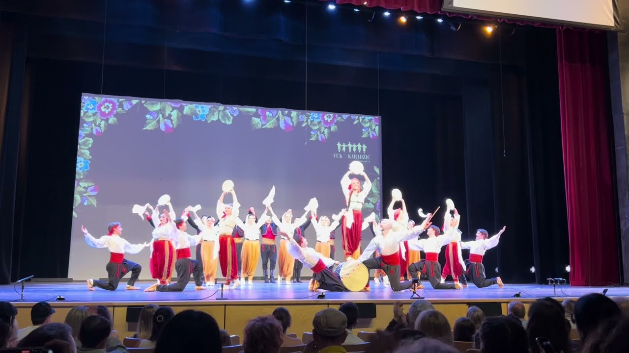 VRANJANSKA SVITA - KUD Vuk Karadžić Vankuver, 