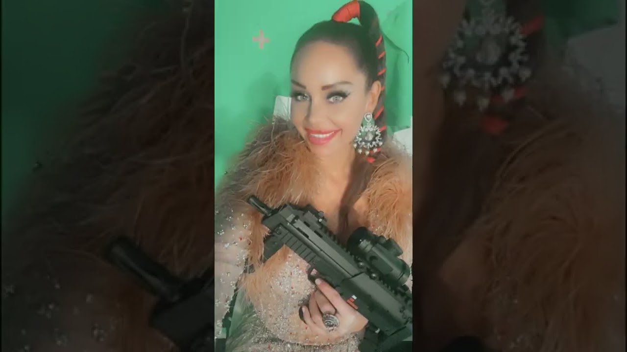 Ganapath Shooting - BTS with Nina Naustdal