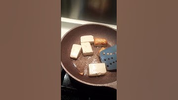Thumbnail of Goreng tahu sutra dengan sedikit minyak