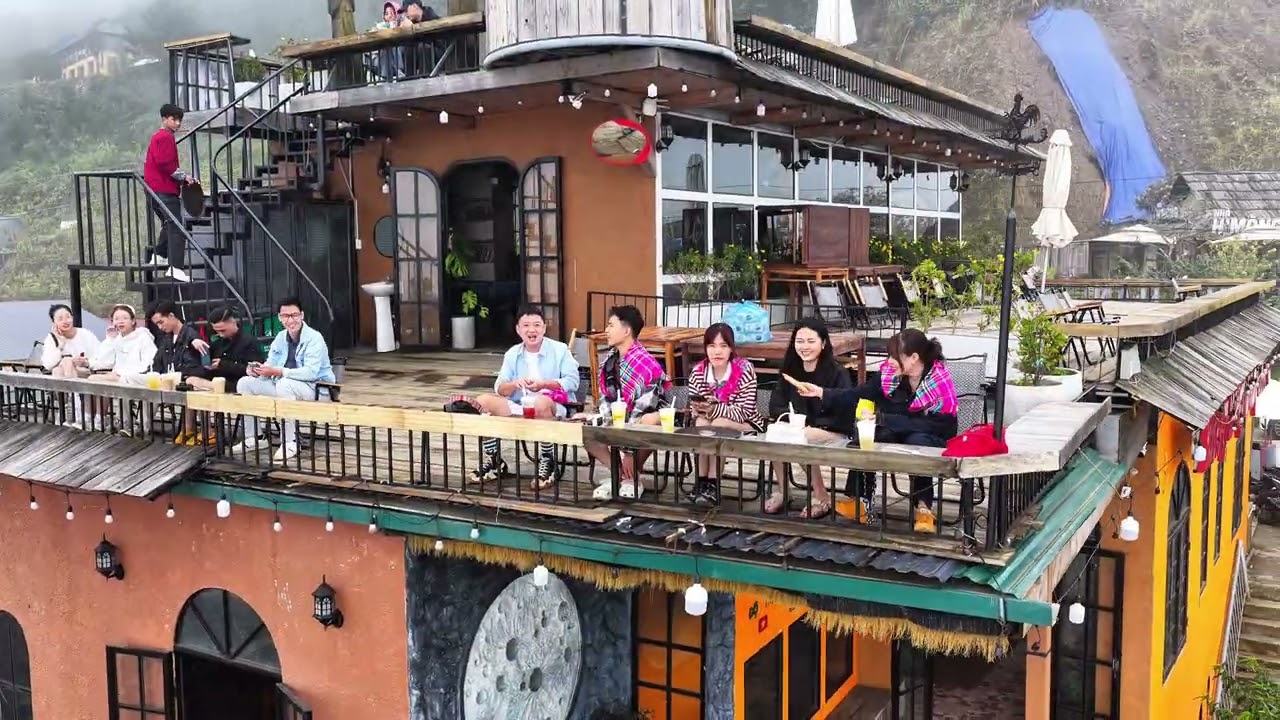 Tà Xùa tháng 9-2025 