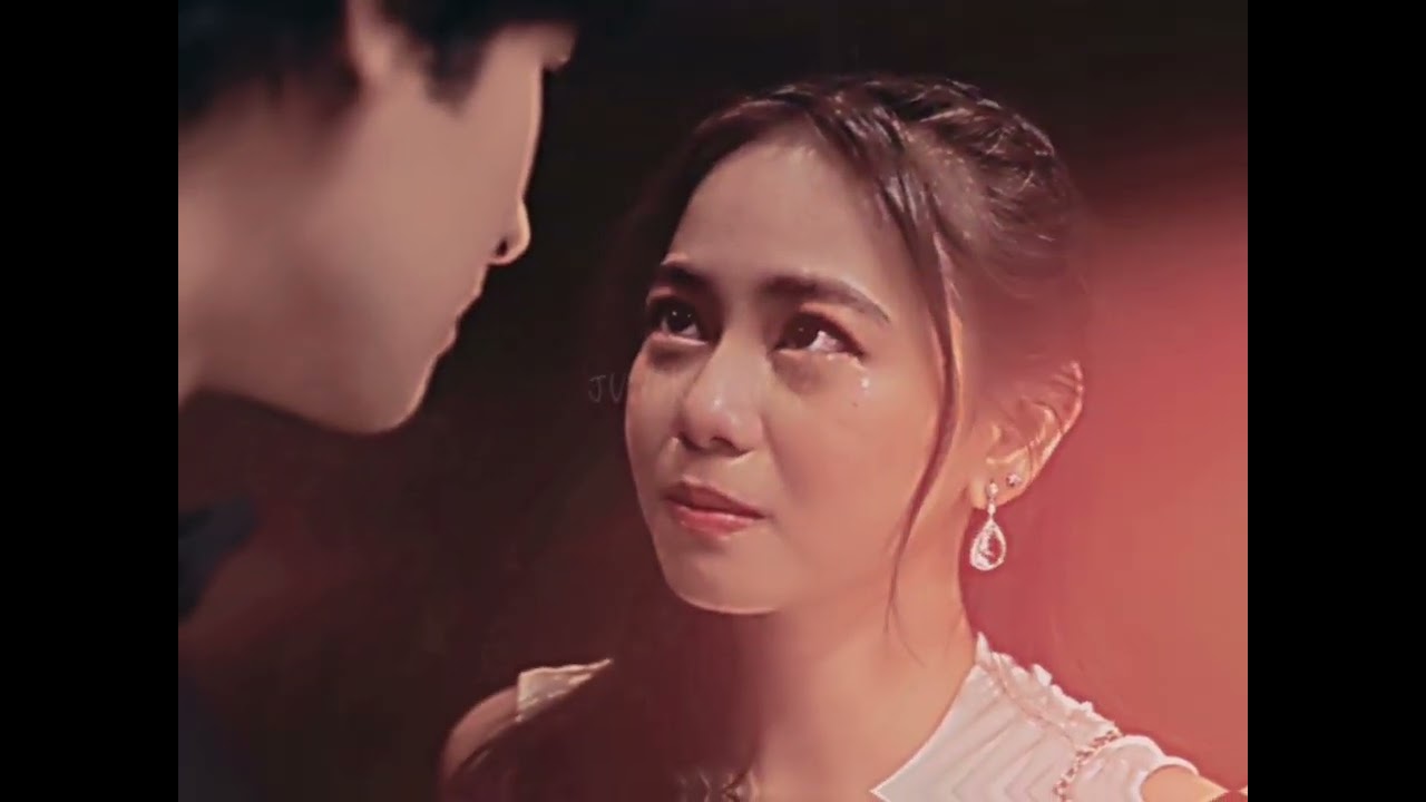 Elevator kiss🥹🥹🥹 Jayjay be like "Just kiss me, dammit" 😅😅😅 