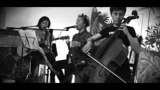 Video thumbnail of "Miren (Napoka Iria) + Zaloa (Kokein) + Maite (Mursego) - Anari "Habiak""