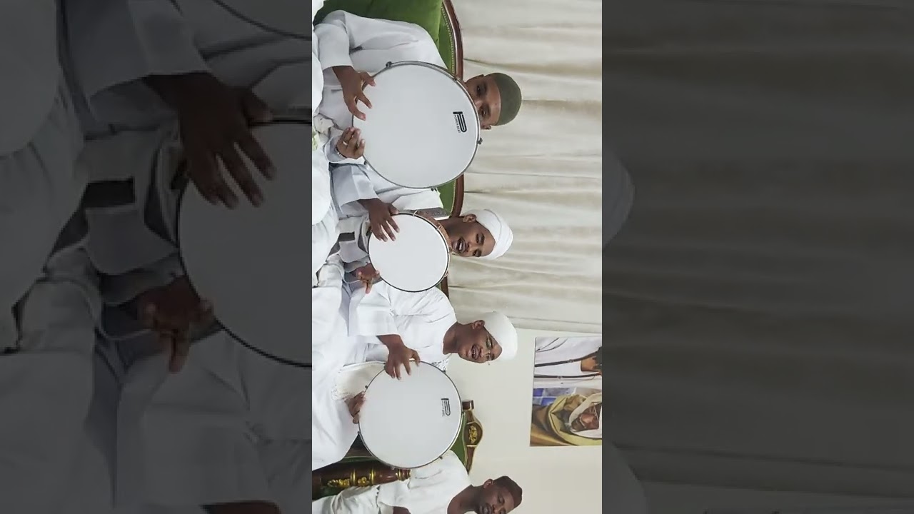 مدايح الشيخ مصعب الريحاني - مدحة ذكروني بالمدينة - المادح بهاء الدين الحبر واحمد اب شريعة الحبر