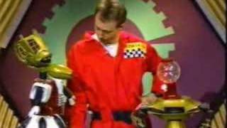 MST3K - Joel Switches Crow and Tom Servo's Heads