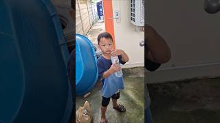 พ่อกินทิ้งไปทั่วเลย ต้องถึงมือเปาๆมาเก็บให้ #youtube #funny #youtubeshorts #shorts #comedy #cute