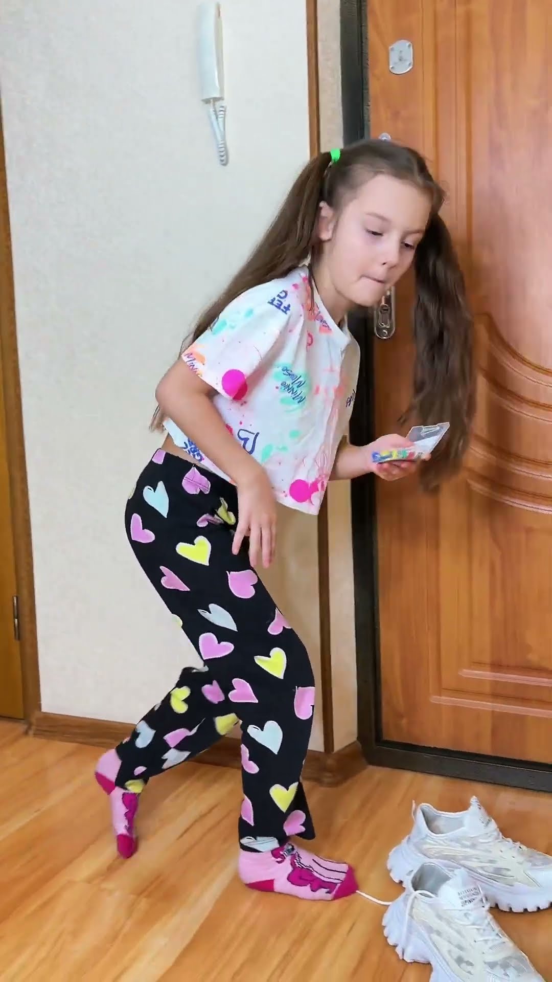 Daughters laugh by Secret Vlog