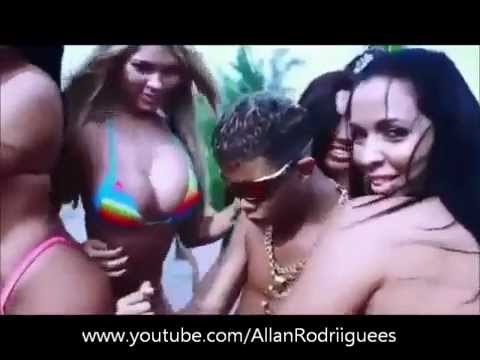 Como fazer sexo em cima de uma moto Madura gordinha