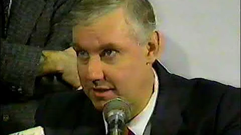 Ron Lapointe doit quitter les Nordiques....mom... ...