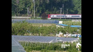 休日でも運転停車する､長野電鉄2100系E2編成桜沢駅