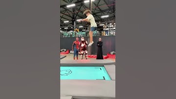 Мальчик Удивил Человека-Паука и Хищника😂😱#shorts