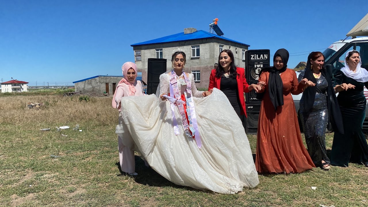 Karahamza köyünde düğün