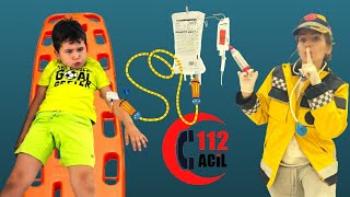 Kaan a Gerçek Serum Taktık Minik 112 ye Ambulans Geldi | Ambulans Sireni | Doktorculuk Oyunu 🚒🚑😀