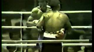 Saoul Mamby KO13 Esteban De Jesus