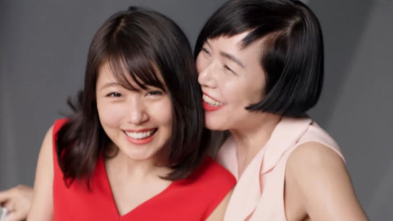 桃井かおり　A1サイズ　ポスター　SK-Ⅱ 当時品　女優　タレント　化粧品　④ 桃井かおり・綾瀬はるか・永野芽郁、自信たっぷりの美肌に