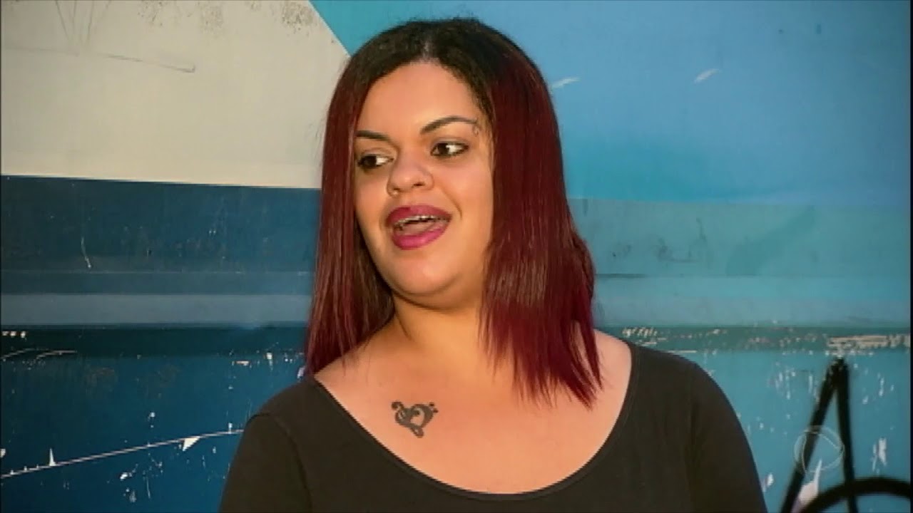 Série JR: veja a vida de pessoas que acordam cedo para vender café da manhã nas ruas