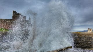 MASSIVE wave - Peel Isle of Man