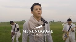 NOAH - Menunggumu (Official Music Video)  - Durasi: 3:47. 