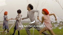 NOAH - Menunggumu (Official Music Video)  - Durasi: 3:47. 