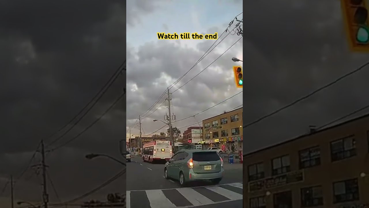 Who S At Fault Here Drivers In Canada Are So Skilled Skillfull Driving